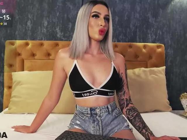 AriannaLure — I just looooove someone who knows how to treat me right, that turns me on so much!