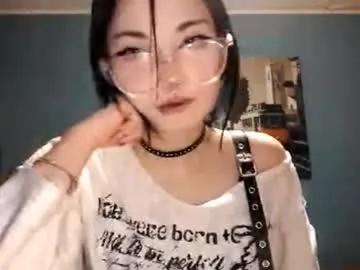 alberthamazierski — My goal: Let's check my outfit today^^- My name is Katrina and I'm #18 year old and i am #shy #new #young #teen girl and it's my first day here [25 tokens remaining]