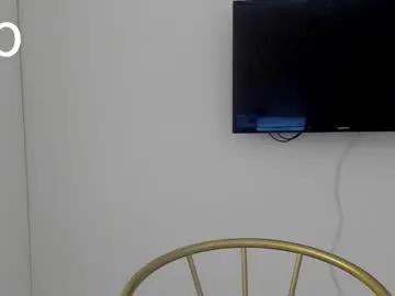 amy1_1 — hello pvt open Goal: change into a pink swimsuit #blonde #longhair #skinny #teen #18 - Next Goal: flash tits
