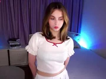audiedelorbe — GOAL: take off my top [160 tokens remaining] Welcome to my room! #new #18 #shy #skinny #cute