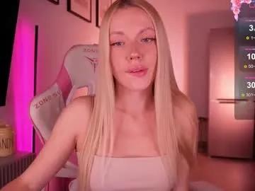 baaby_bon — Topless Dance // My fav pattern 34,111,222,333,444 #blonde #teen #18 #naked #daddysgirl [391 tokens remaining]