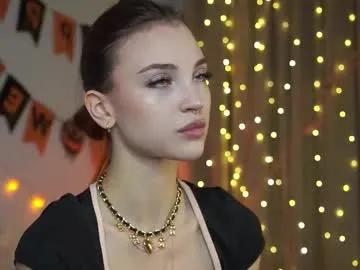 beckymadsons —  Let's reach 65000+ TODAY! I'm a #teen #18, #new #shy here, but already the best #bigass on CB  - Goal: tease you with my ass  [74 tokens left]