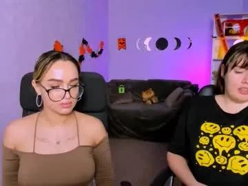 bella_cute12 — GOAL: doggy style [132 tokens remaining] Welcome to my room! #feet #brunette #nude #18 #smalltits