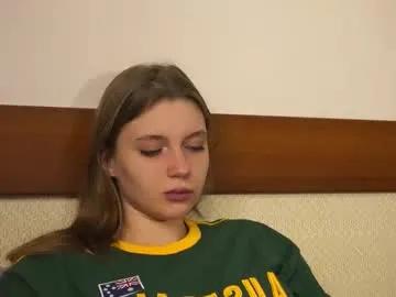 berniecebotras — Hello, just my fourth day here, be my friends and my goalSHOW SOCKS: #new #shy #18 #young #natural [42 tokens remaining]