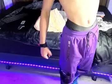 cassidykayde — GOAL: show back muscles [50 tokens remaining] Welcome to my room! #teen #muscle #bigcock #18 #new