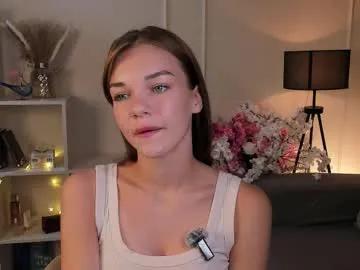 cwenbrayton — Cwen like a wife // GOAL: little bite finger and look you straight in the eye [29 tokens left] #new #18 #teen #shy #cute