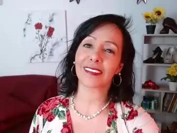 dakota_jobs — | Show Senos con Aceite  (Show Breasts with Oil) * 947 tks left * | #mature #milf #colombiana #lovense #natural |