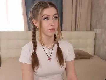 fondadellacioppa — Hello ! My name is Bella! Goal: Truns my  back  and plays with my pants) we have a tout fo the body i'm #new, #18 and #shy! #blonde #teen [0 tokens remaining]