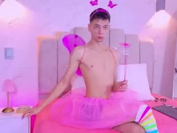 franco_boys — GOAL: Sexy Dance [250 tokens remaining] Welcome to my room! #feet #sexy #twink #anal #new #dance