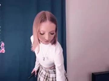 golden__dawn — Hi! My name is Jade im new here! Goal:Tease tongue #new #18 #teen #shy #squirt [9 tokens remaining]