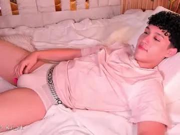 kai_zarek — GOAL: UNDRESS SLOWLY [222 tokens remaining] Welcome to my room! #new #twink #lovense #young #cum