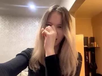 kieshabranner — Goal: Meow :) / I'm Kimi , literally my first stream, hehe #new #shy #cute #petite #natural [38 tokens remaining]