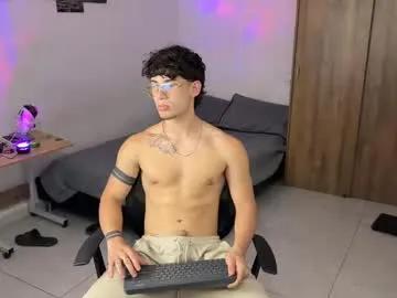 kisan_smith — Flash dick #bigcock #muscle #kind #master #str8 [50 tokens left]