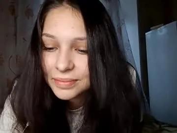 laticialoughry — Goal::Smile3  Hello ^^ I'm #new here and this is my fourth day o.O I'm little #shy and #18 let's hang out together #teen #cute [20 tokens remaining]