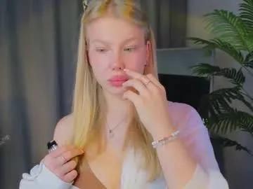 lililok101 — GOAL  :  cat pose     Hi, this is my third day here. Read the description to learn more about me!!!    #blonde #natural  #18 #german #hairy [51 tokens remaining]