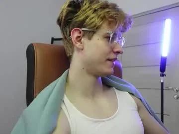 logan_fraser — IM BAACK #18 #teen #young #muscle