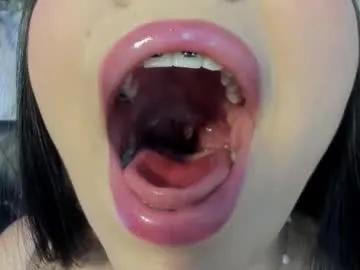 mia_roux13 — GOAL: Show your open mouth [25 tokens remaining] let's play with saliva and blowjobs  #messy #saliva #braces #deepthroat #ahegao