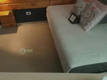 mila_kiitty — how many squirt can you get   [3974 tokens left] no cum , no love me , no squirt  !  #joi #fuckmachine   #squirt   #18  #hairy !!