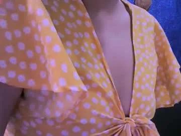 ninayellow — GOAL: Tits and armpits [151 tokens remaining]  #hairy #hairyarmpits #glasses #cute #pvt