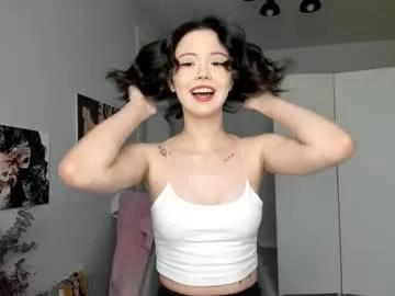 red_mok — change outfit  #new here <i'm #young #18 #asian and very very #shy [500 tokens remaining]