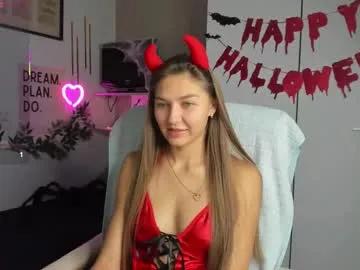 sunlightsofia — GOAL: Topless 5 min [156 tokens remaining] Hi boys! Wanna to have fun? I will give you the brightest moments! 