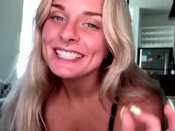 sweetlittleannie — top off [349 tokens left] HI babes! Lets cum together! lets go #private and make each other cum! #new #couple #lesbian #pvt #fit