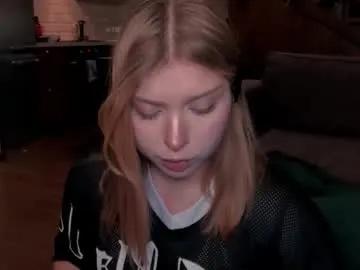 vanillalivitski — GOAL: Shimer in body turn around [624 tokens remaining] Welcome My name is Vanilla, let's get acquainted! #lovense #new #blonde #muscle #fit