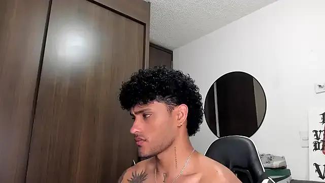 Alessandro_Vanni — OIL MY HOT BODY FOR U