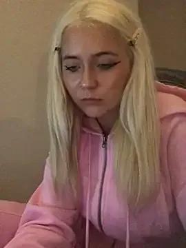 Blondie_Sofia_Essexbabe — Top off