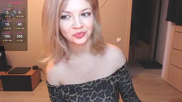 Brience — boobs tease