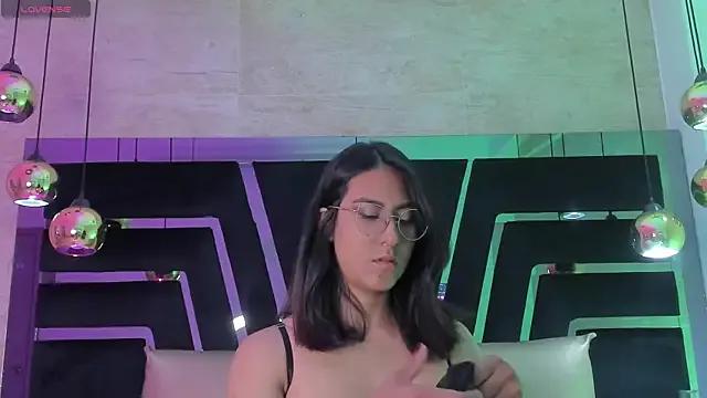 DaraBeckett — Hey! show me your BODY :devil: