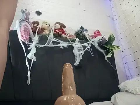 Devilnia9 — Make me cum by your tokens ...