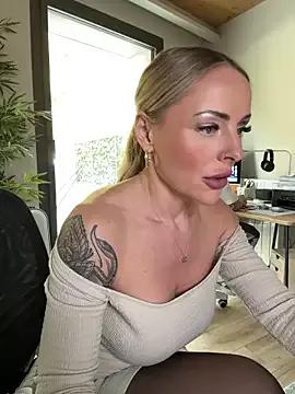 EmaSalis — Group on StripChat