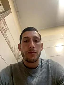 Gionnytav — Mi masturbo per 5 minuti