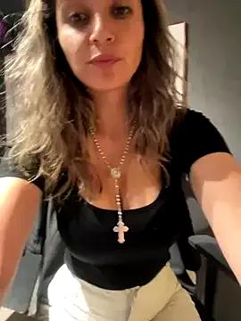 Isabella_Varella — Private on StripChat