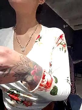 Isabella_Varella — Oil in boobs in the office