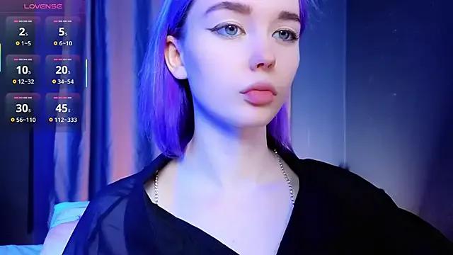 Kiara_Dream — Dancing with massage boobs