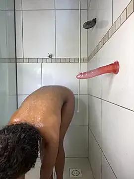 LorenaSirena — DILDO NA BCT+VAMOS PARA O BANHO