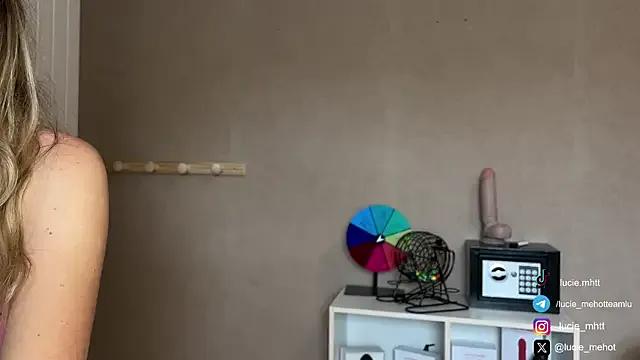 lucie_mehott — Contrle moi a la fac