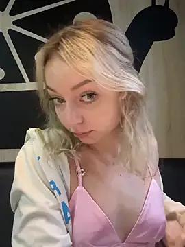 melissa_grr — Say HI to my PUSSY! XOXO