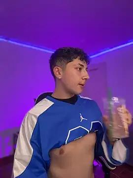 oliver_kyy — FULL NAKED HARD COCK