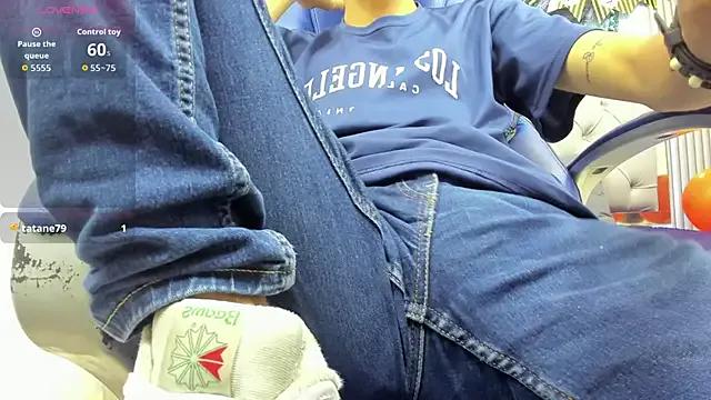 SantiagoRusso18 — show ass