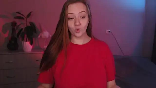 SarahSweetie — i show boobies