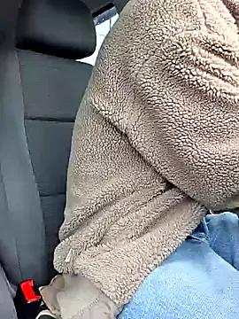 Zeefy — Risky public cum